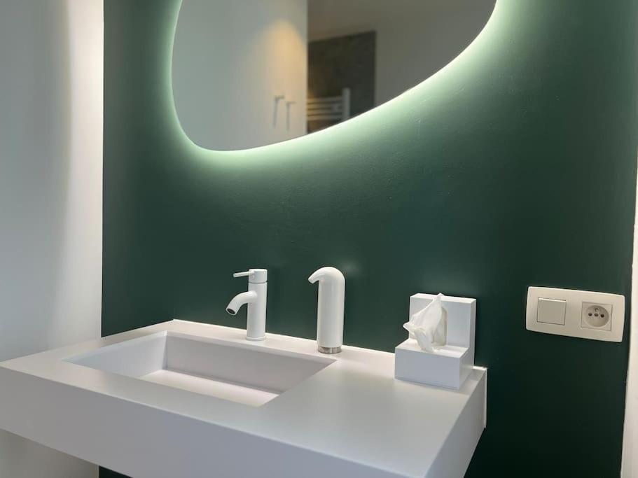 Duplex Chic Et Spacieux - Hypercentre Liege Exterior photo